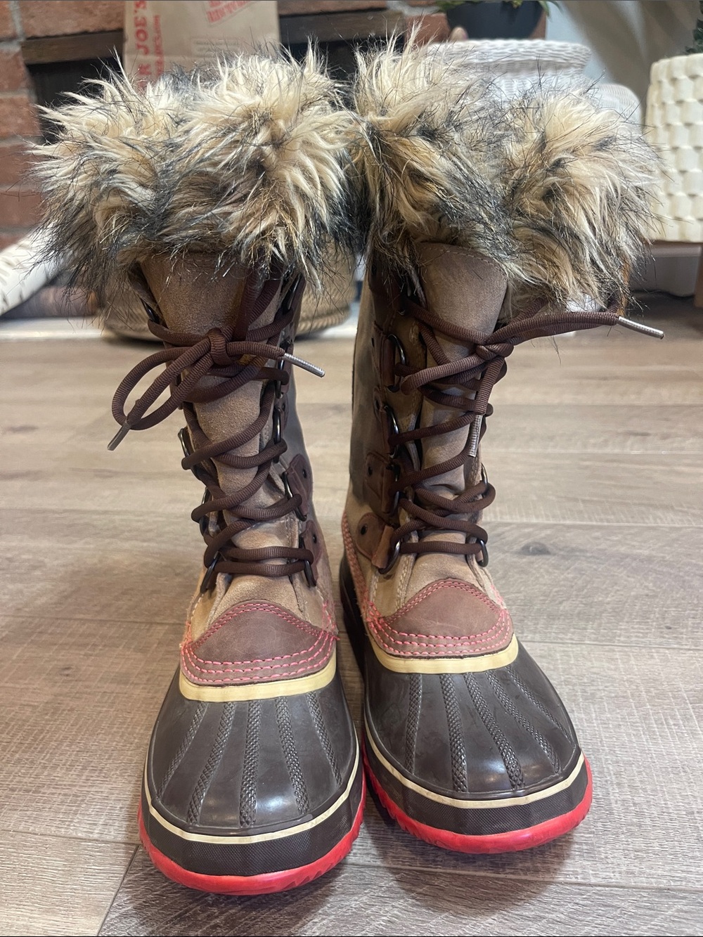 SOREL Joan of Arctic Womenโs 8 Tan Leather Waterproof Winter Boots
